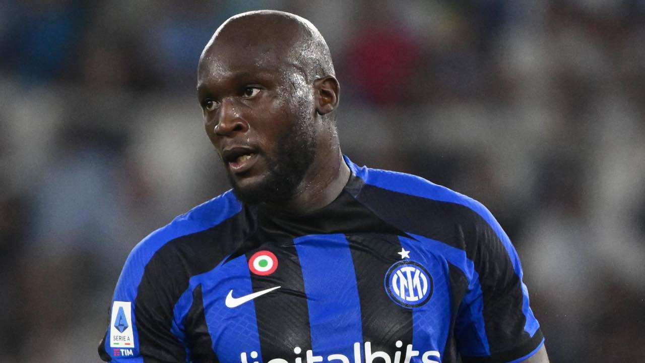 Lukaku in azione con la maglia dell'Inter