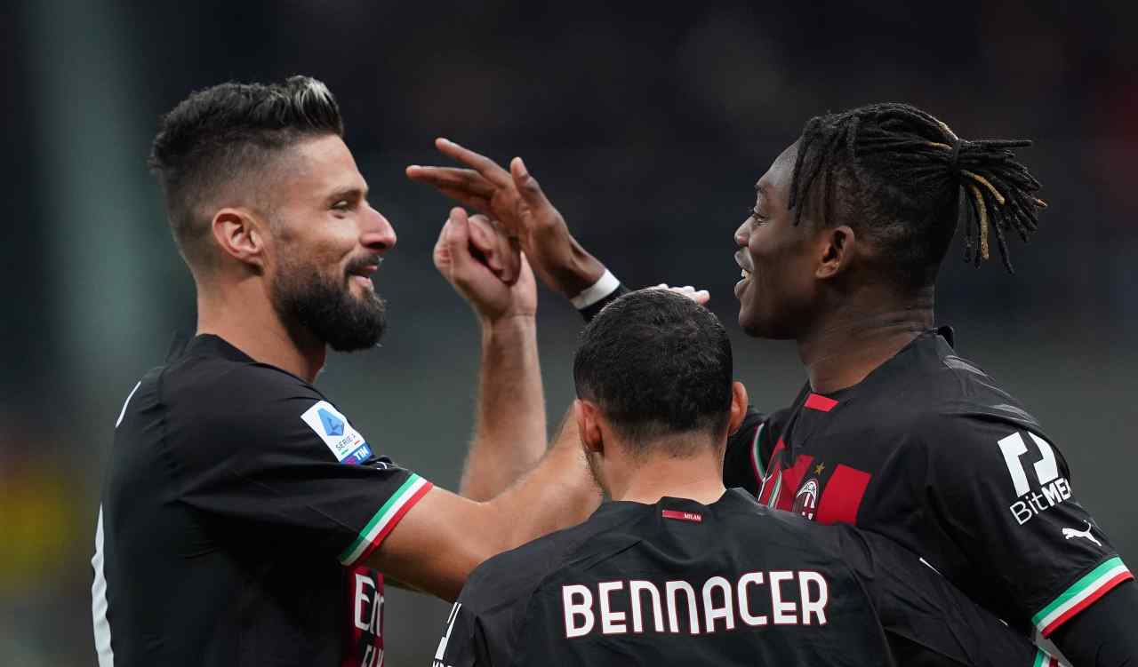 Milan-Fiorentina, Leao esulta con i compagni