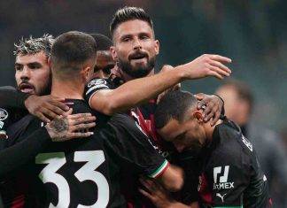 I calciatori del Milan esultano dopo la qualificazione agli ottavi