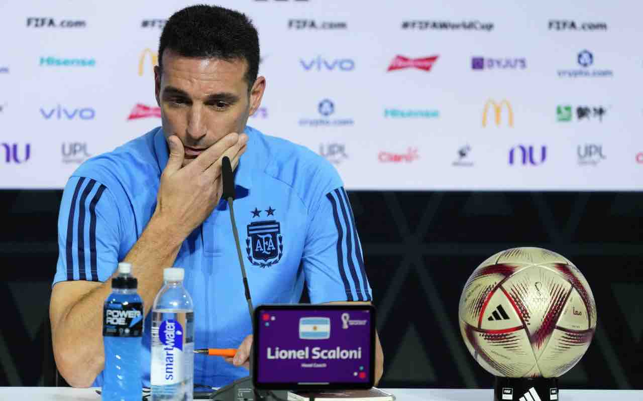 Scaloni in conferenza stampa