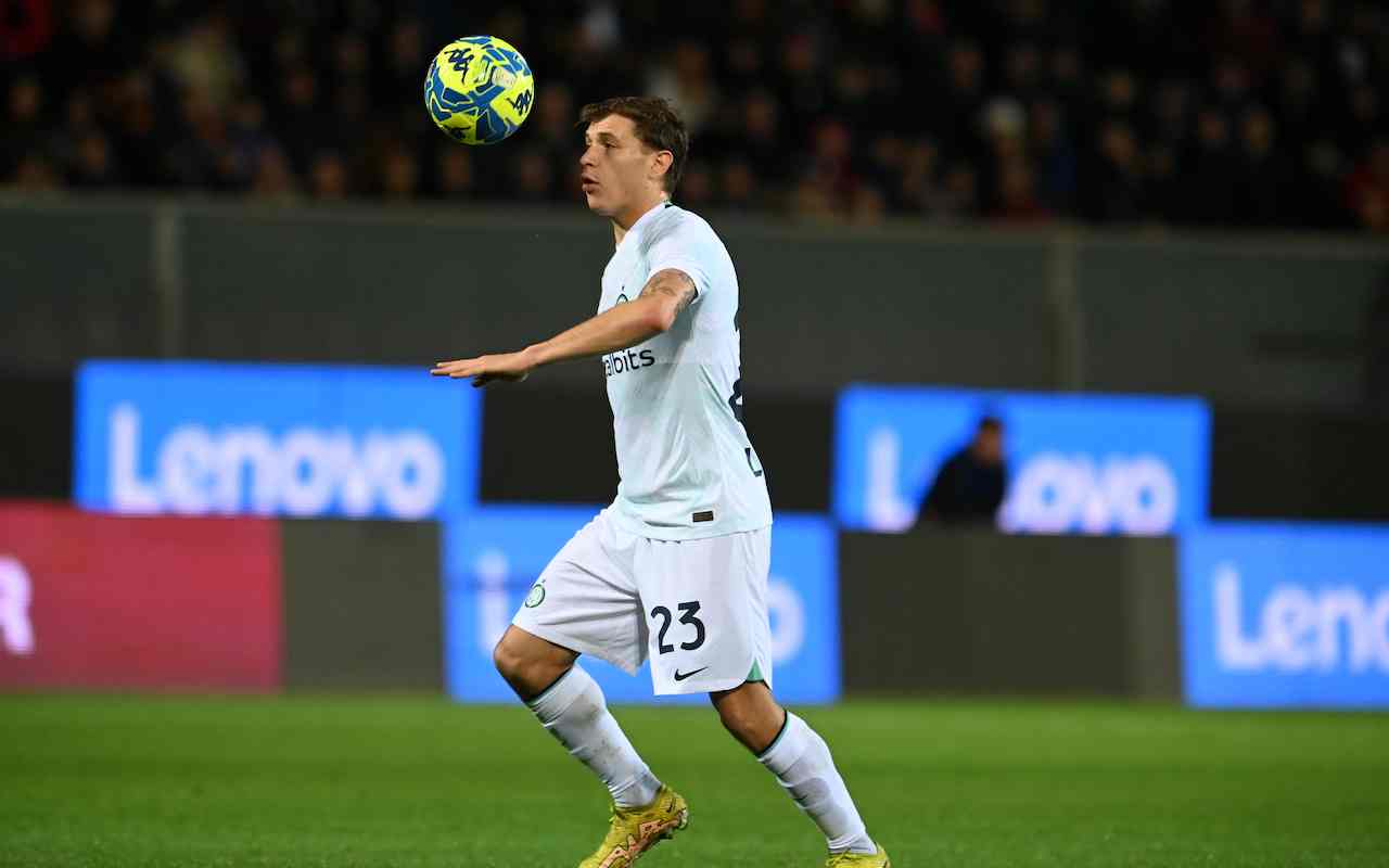 Barella controlla il pallone