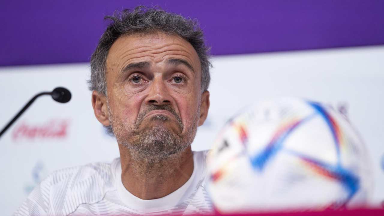 Luis Enrique ha deciso di essere presente su Twitch e rispondere a tutte le domande dei tifosi 