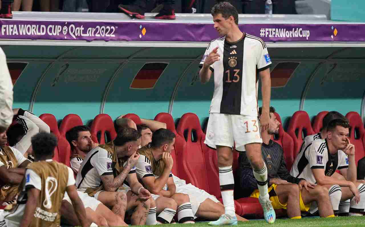 Muller parla con la panchina