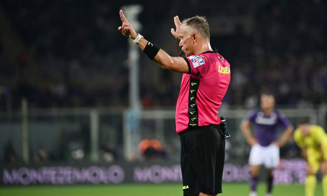 AIA, l'arbitro Valeri in campo