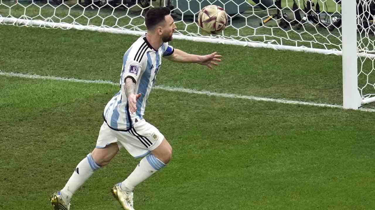 Messi esulta al gol