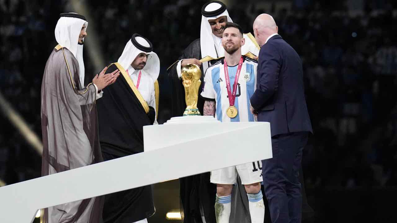 Messi durante la premiazione 