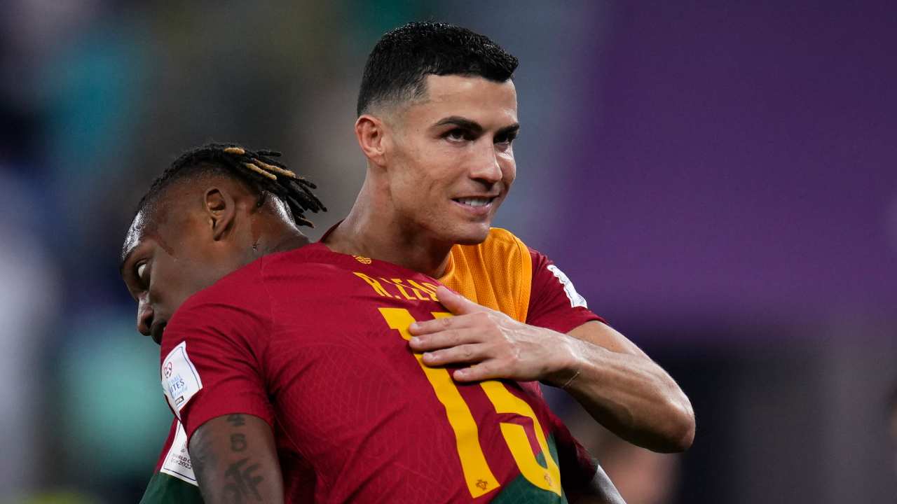 ronaldo leao portogallo abbraccio