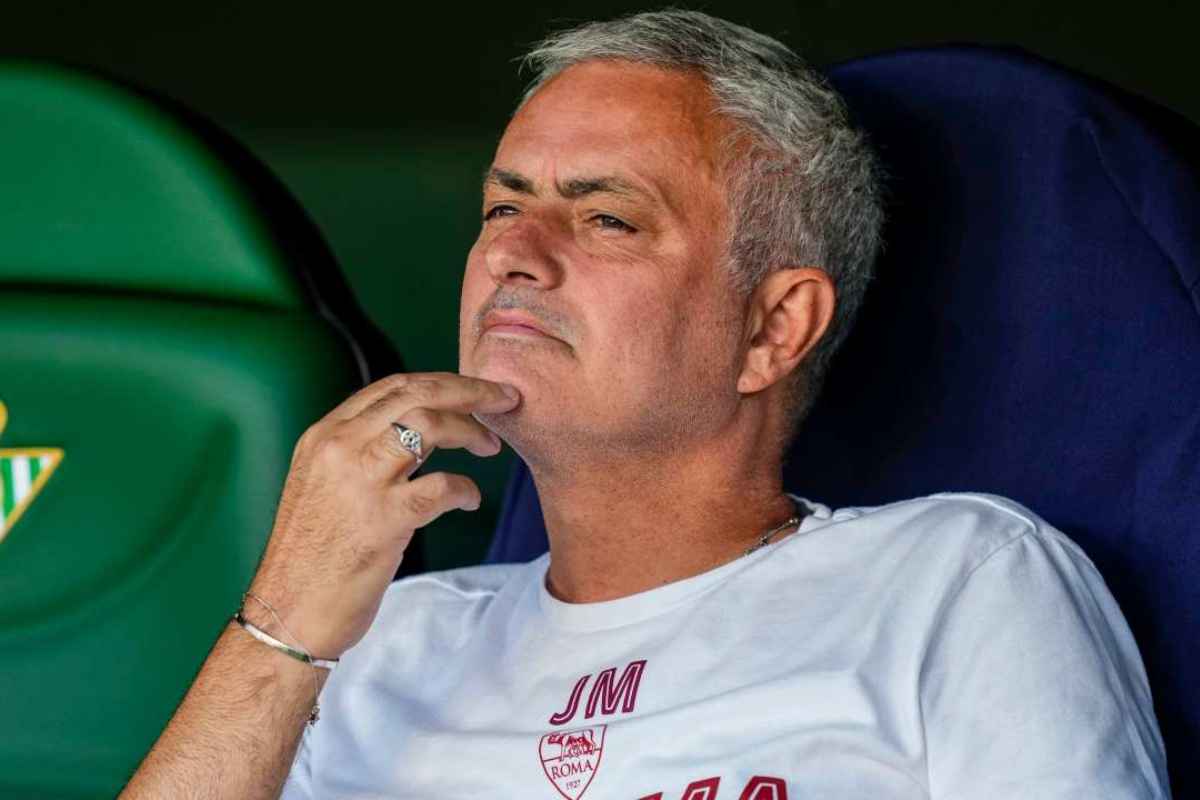 Mourinho pensa