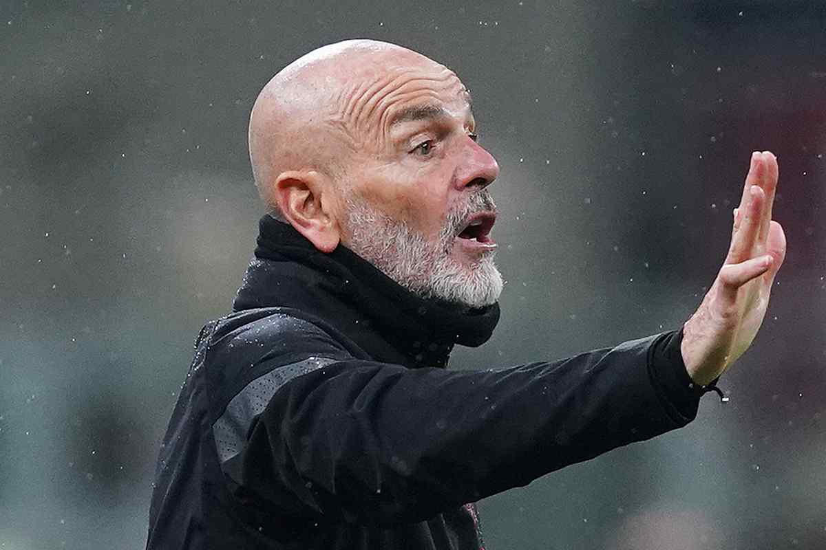 Pioli dà indicazioni Napoli