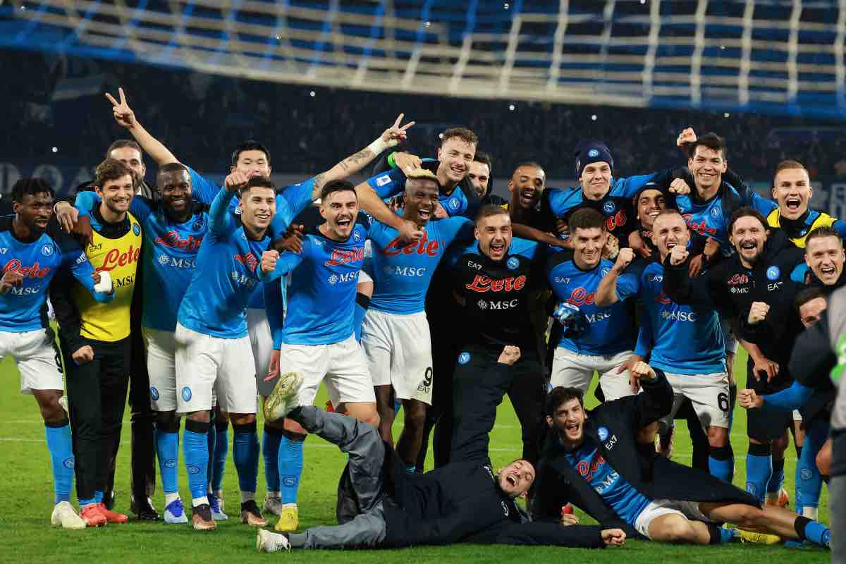 Il Napoli esulta dopo la vittoria