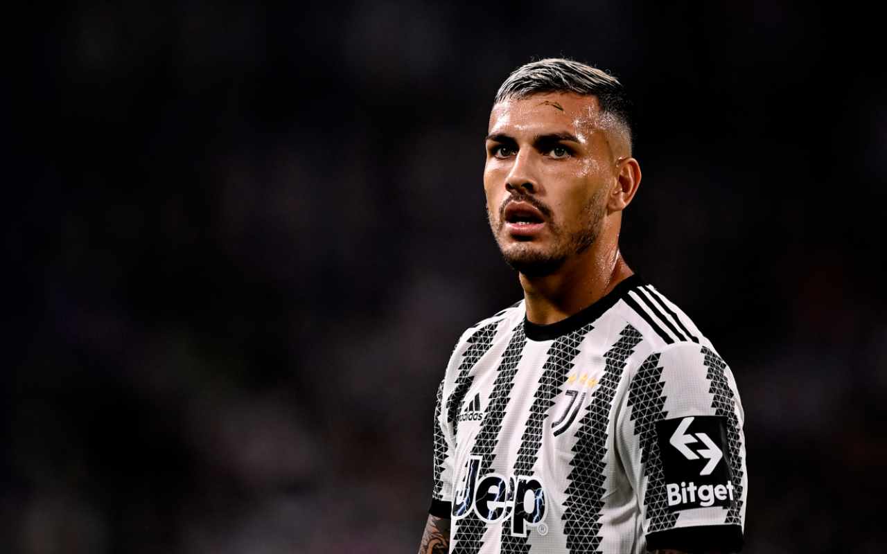 Paredes in azione con la maglia della Juventus