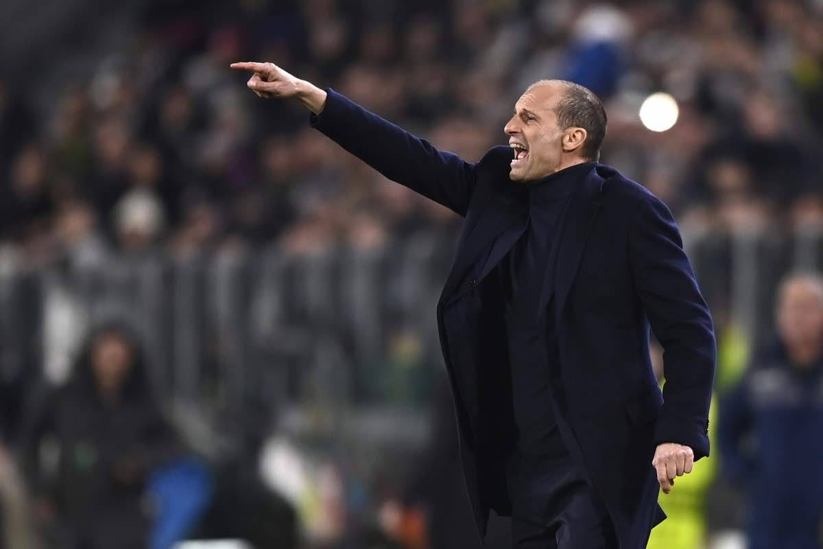 Allegri dà indicazioni alla squadra