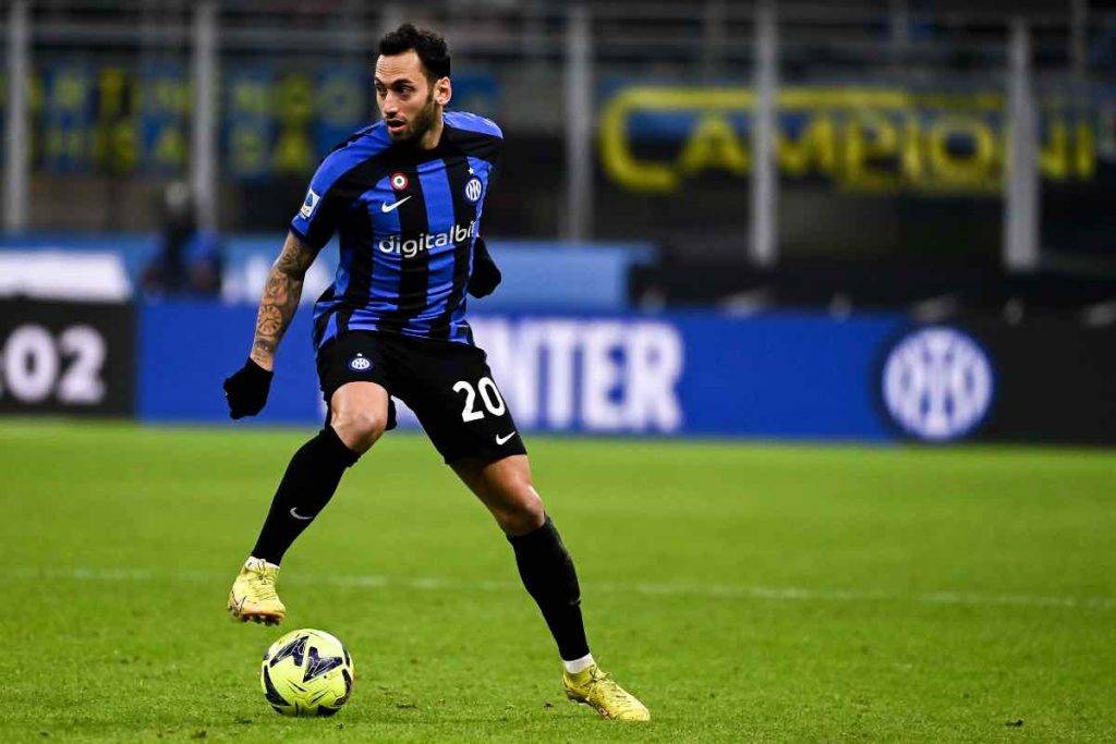 Inter, Calhanoglu in campo