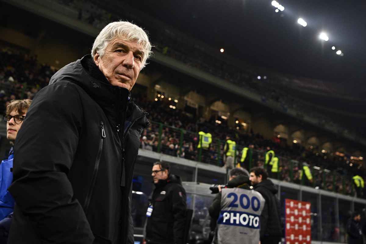 Gasperini guarda la camera Atalanta 