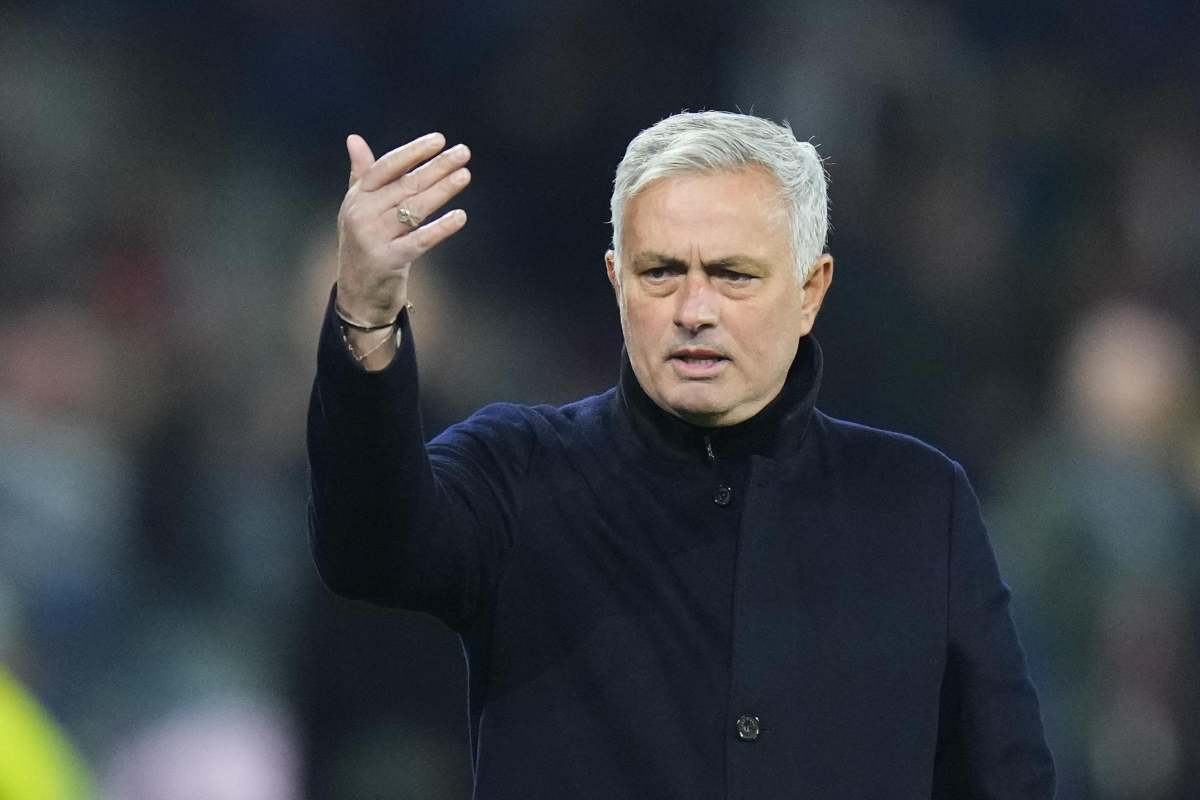 Mourinho dà indicazioni Roma