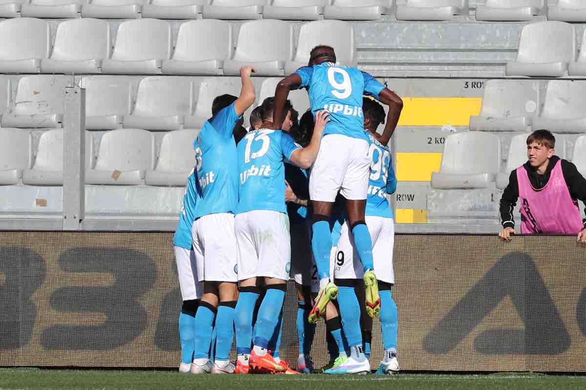 Il Napoli esulta al gol