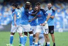 Il Napoli festeggia dopo un gol