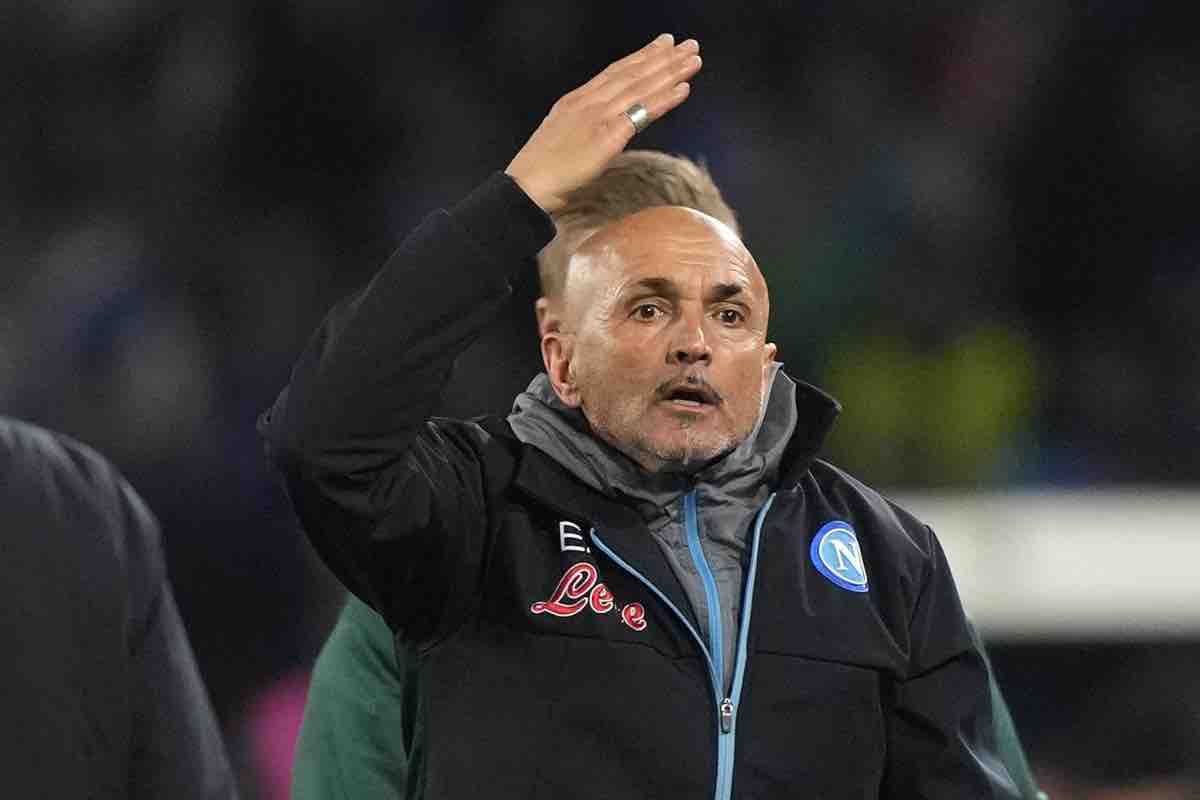 Luciano Spalletti reagisce in campo