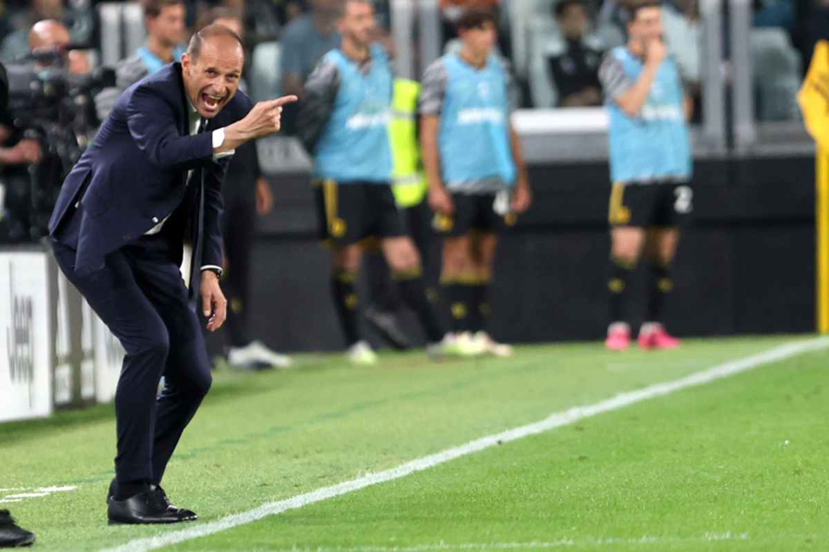 Allegri dà indicazioni 