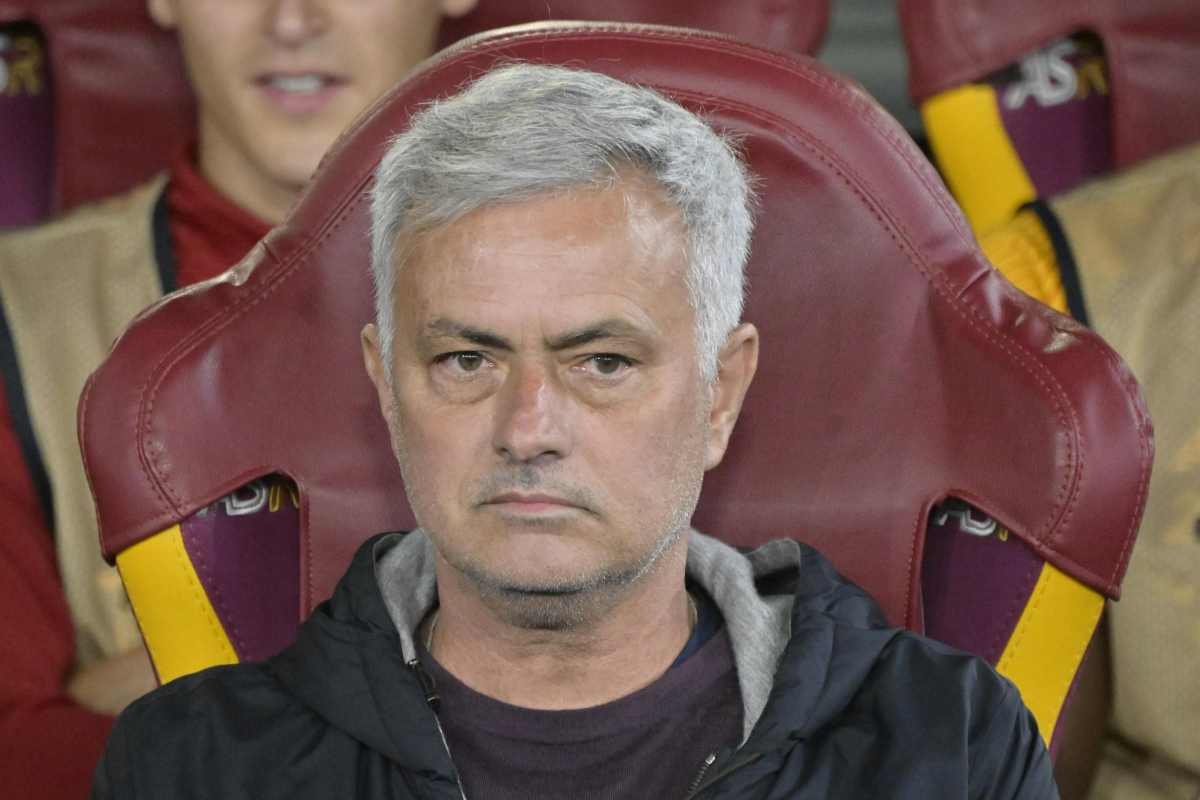 Mourinho va via