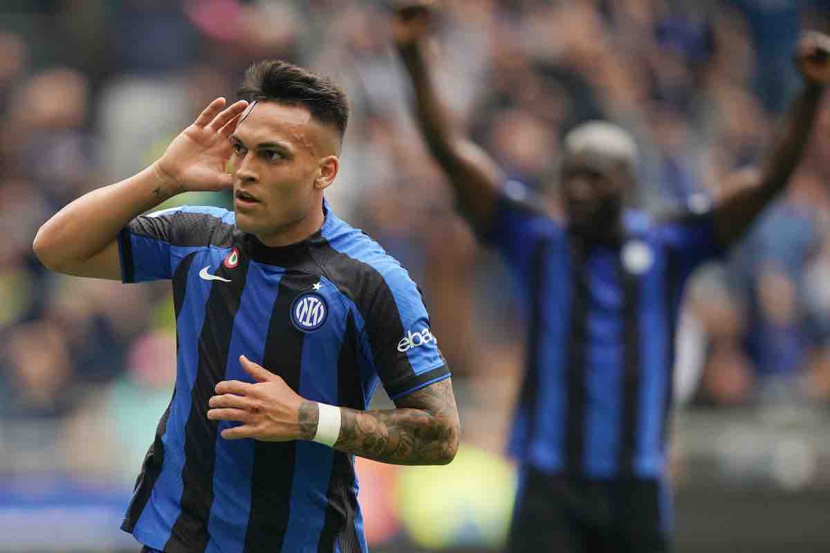 Lautaro Martinez esulta dopo il gol