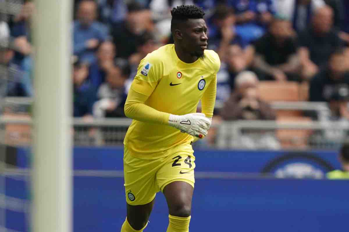 Andrè Onana pensieroso in campo