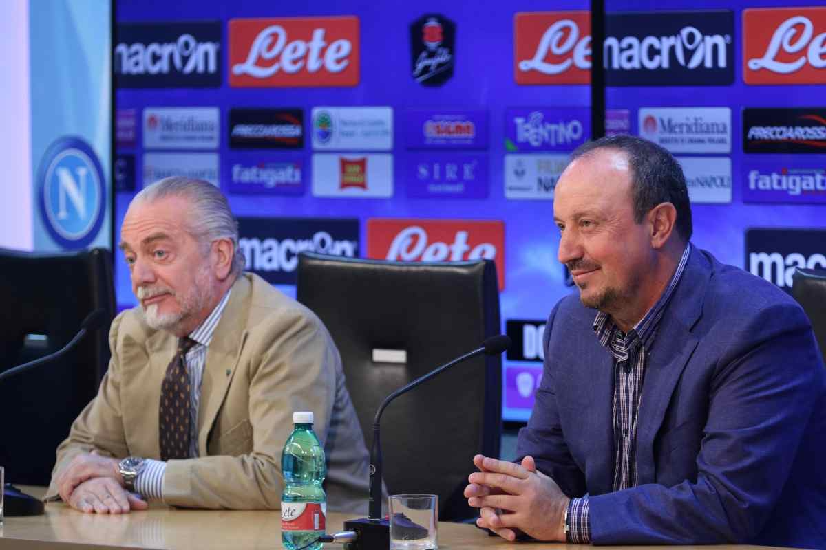 Benitez con De Laurentiis in conferenza stampa