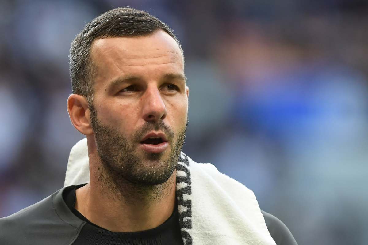 Handanovic e l'Inter si salutano