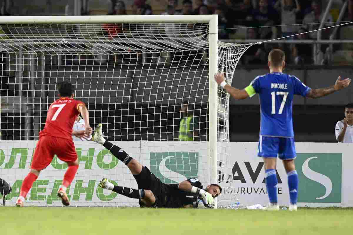 Donnarumma in azione 