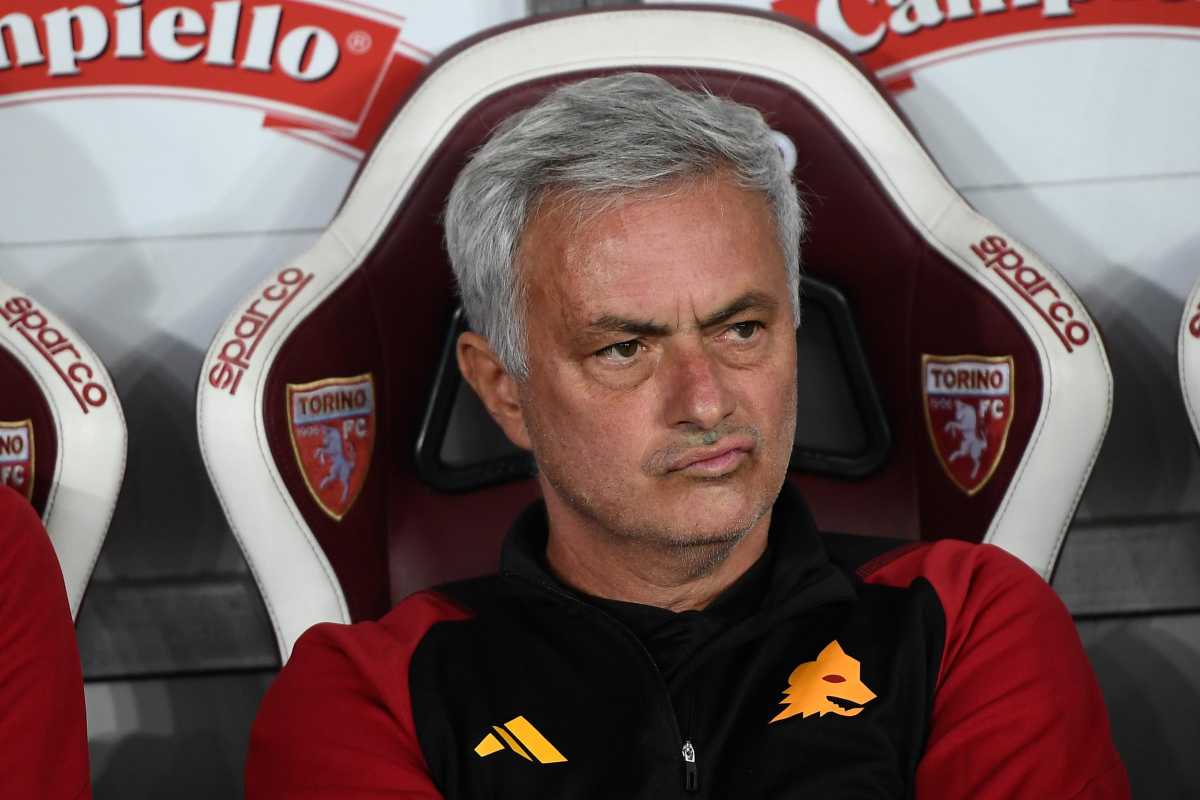 Roma, Mourinho sul pareggio con il Toro: “Sono triste”