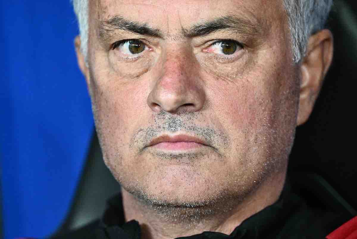 Josè Mourinho perplesso