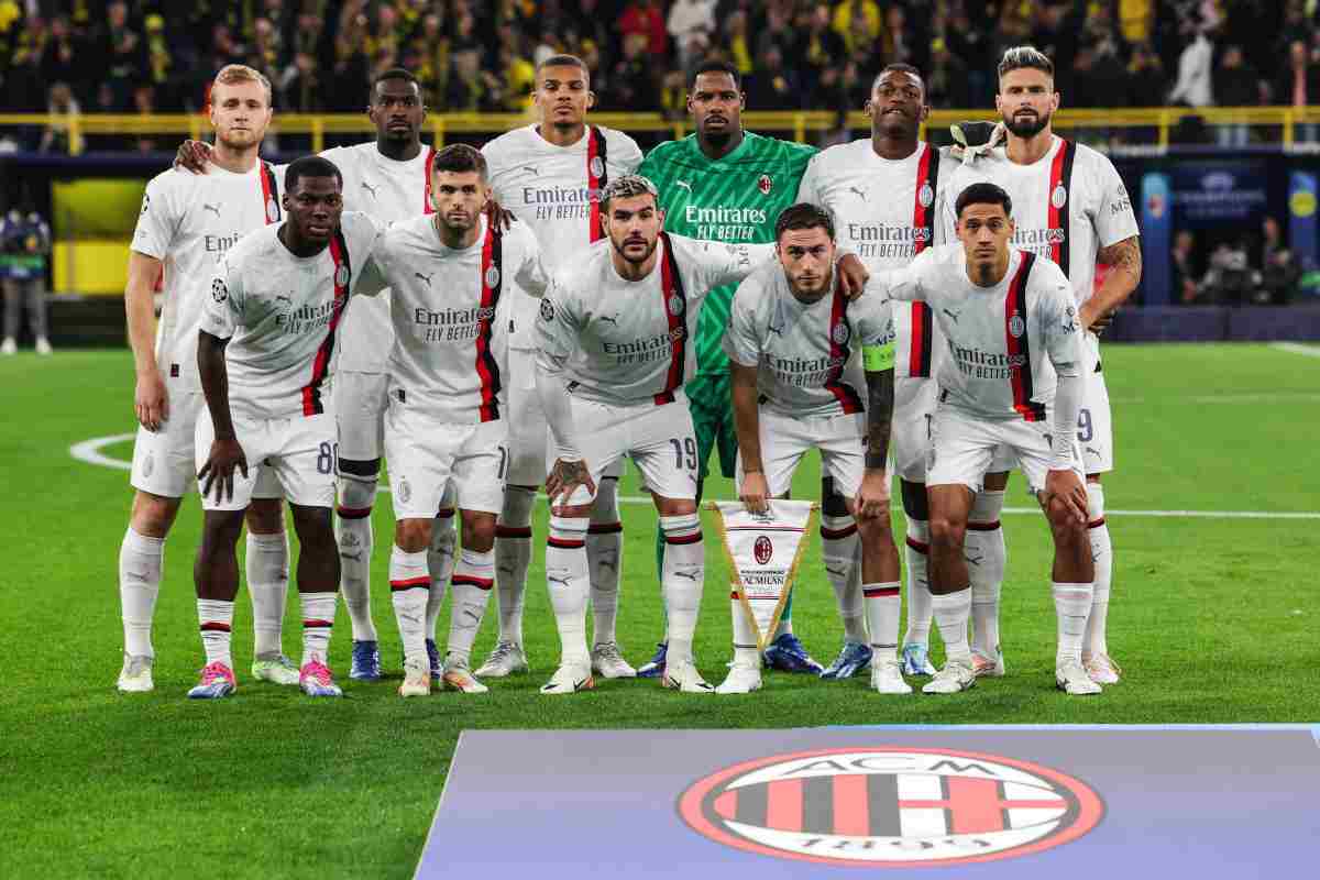 Il Milan prima della gara contro il Dortmund 