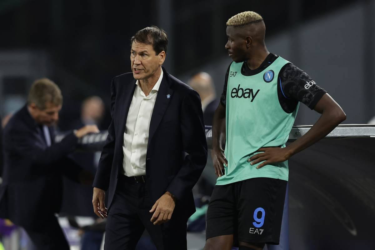 Osimhen parla con Rudi Garcia 