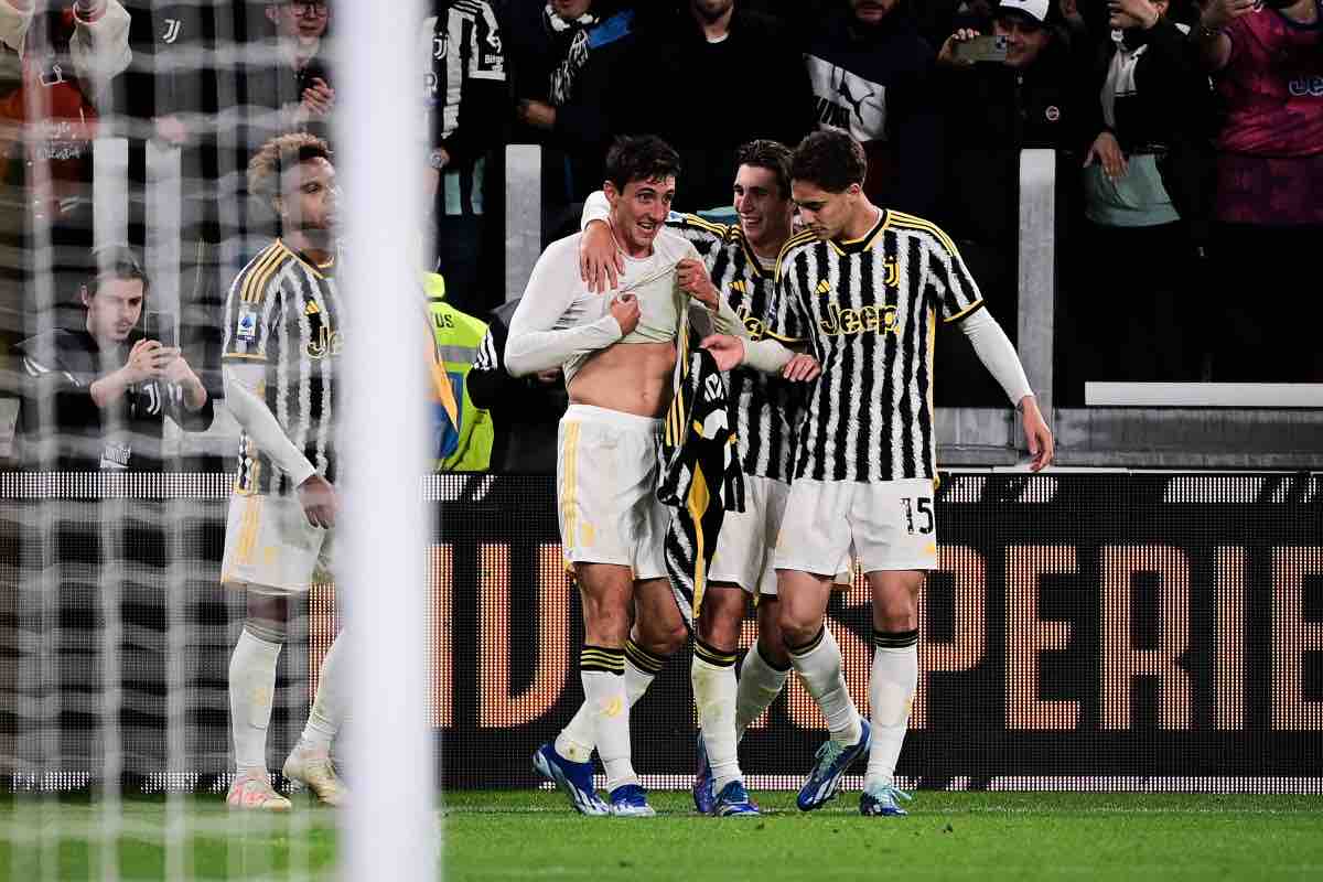 La Juve esulta per il gol contro il Verona