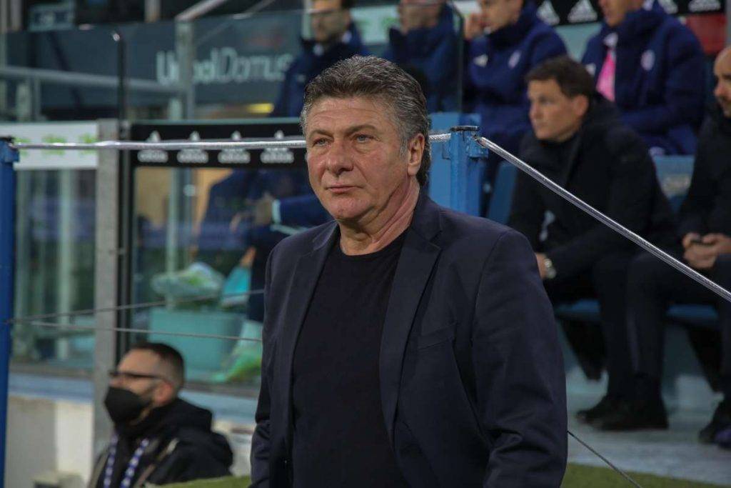 Walter Mazzarri in panchina