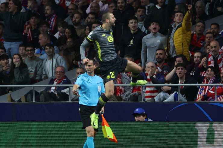 Edon Zhegrova del Lille esulta dopo un gol
