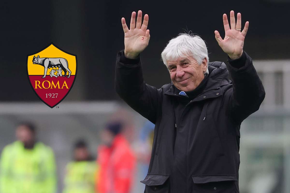 Gasperini saluta con le braccia in alto
