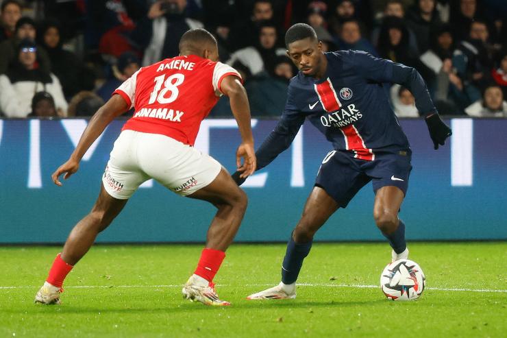 Ousmane Dembélé in azione palla al piede
