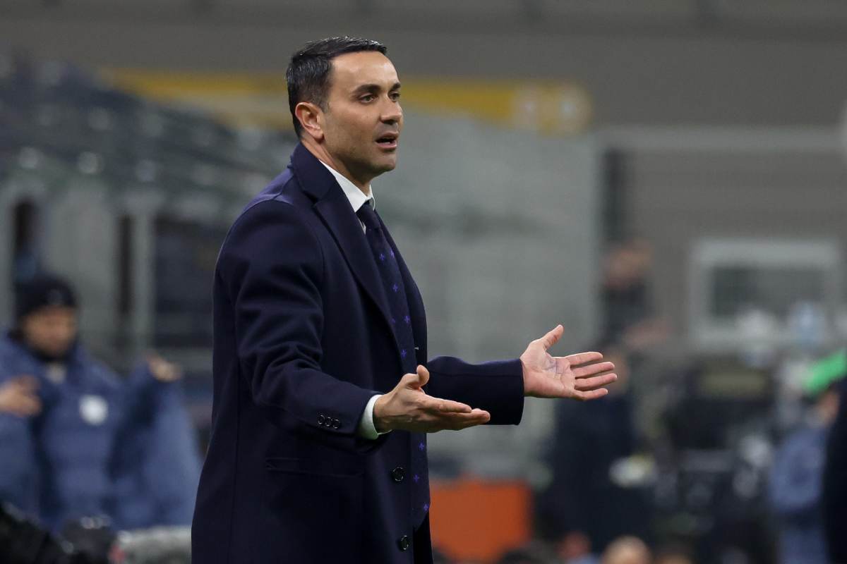 Raffaele Palladino a braccia aperte sembra chiedere "qual è il problema?"