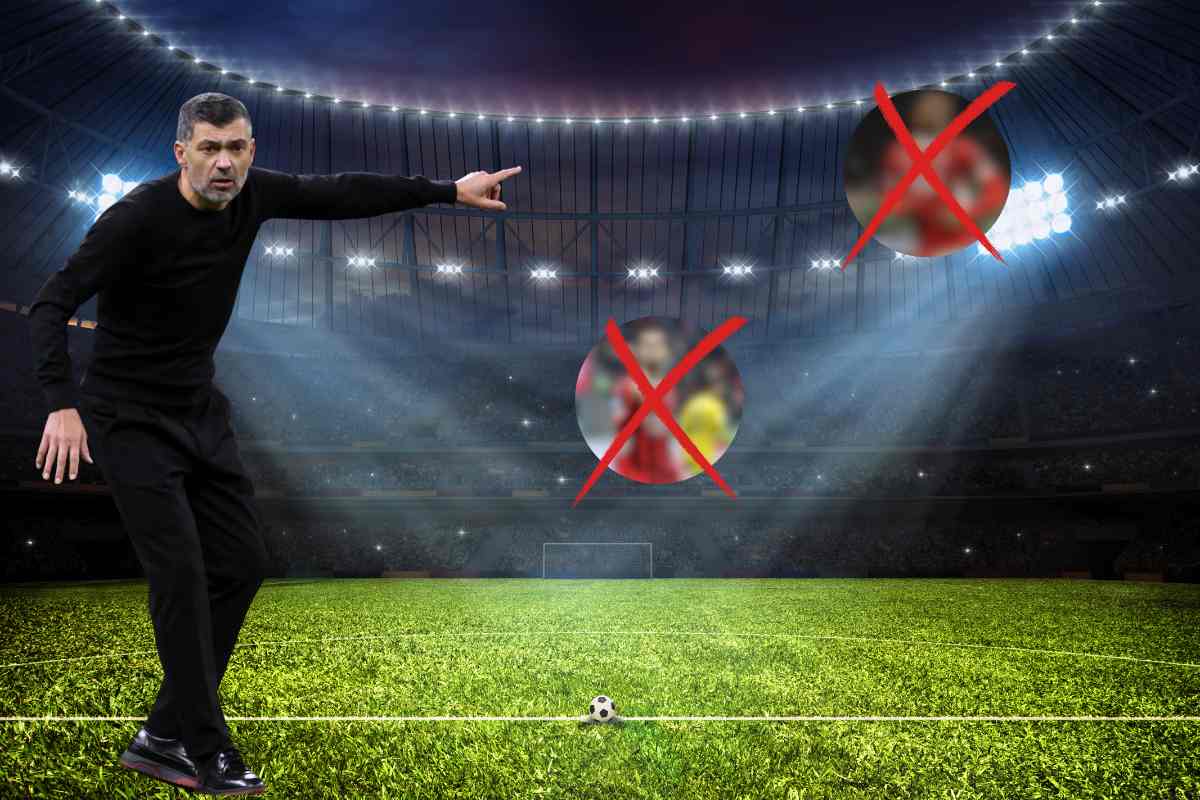 Sergio Conceicao sembra indicare la strada con il dito sinistro
