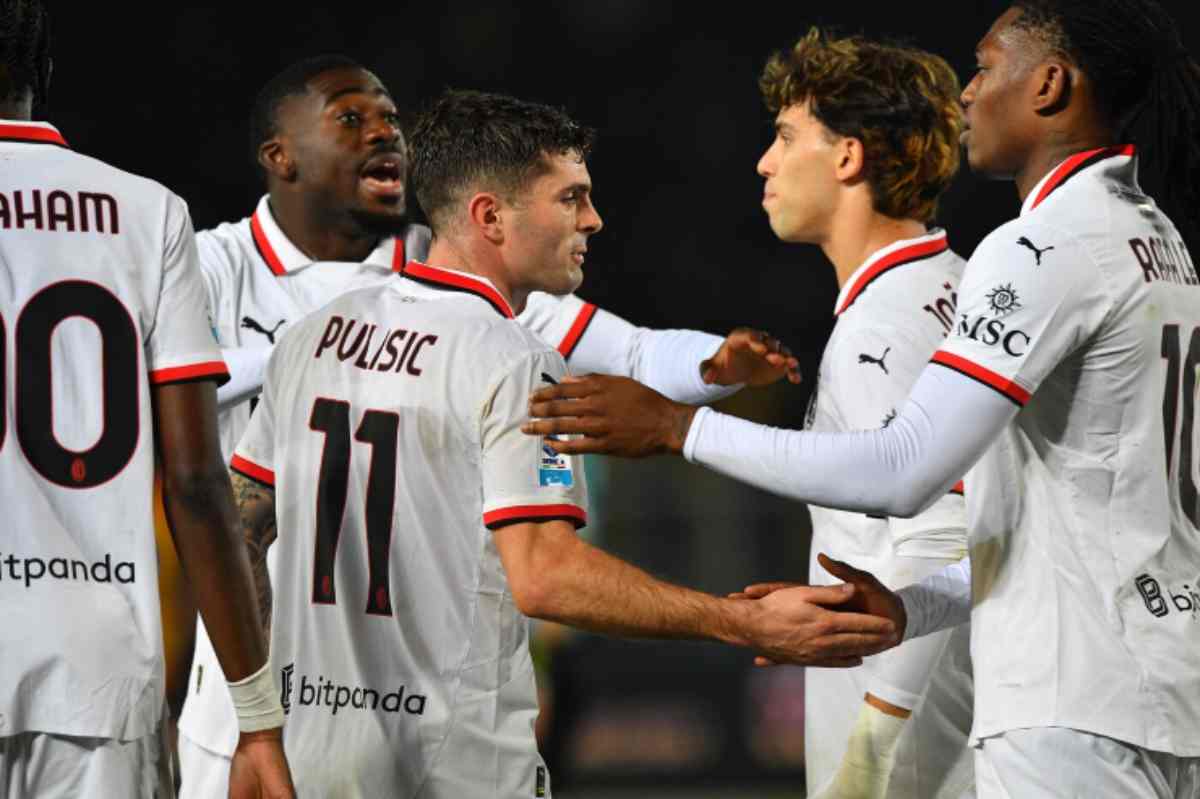 I calciatori del Milan in gruppo