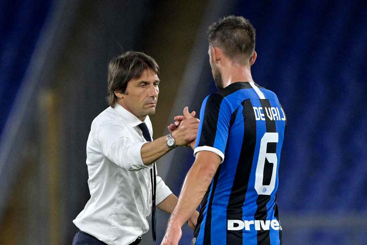 Stefan De Vrij con Antonio Conte ai tempi insieme nell'Inter