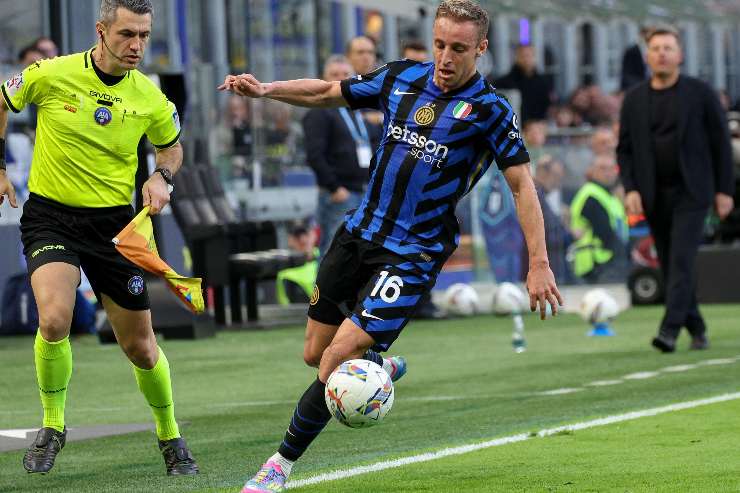Davide Frattesi in azione con l'Inter