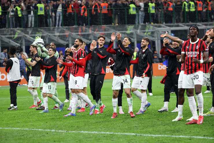 Il Milan festeggia a fine gara la qualificazione alla finale di Coppa Italia