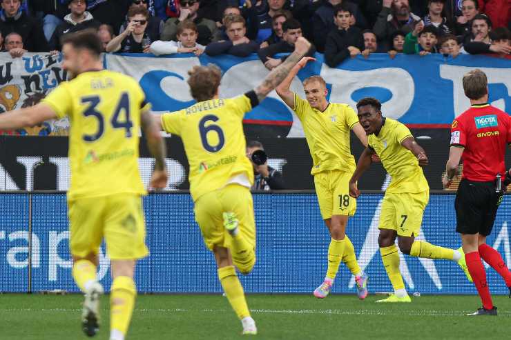 Isaksen festeggia il gol segnato