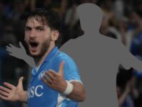 Kvicha Kvaratskhelia con la maglia del Napoli