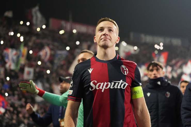 Lewis Ferguson con la maglia del Bologna