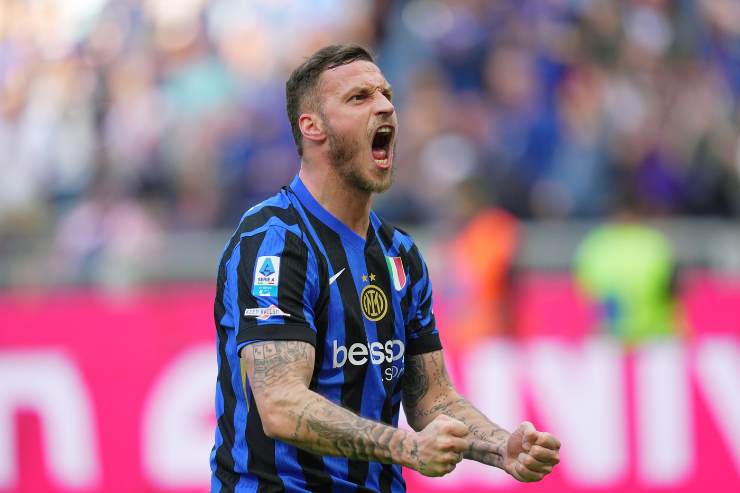 Marko Arnautovic esulta dopo un gol