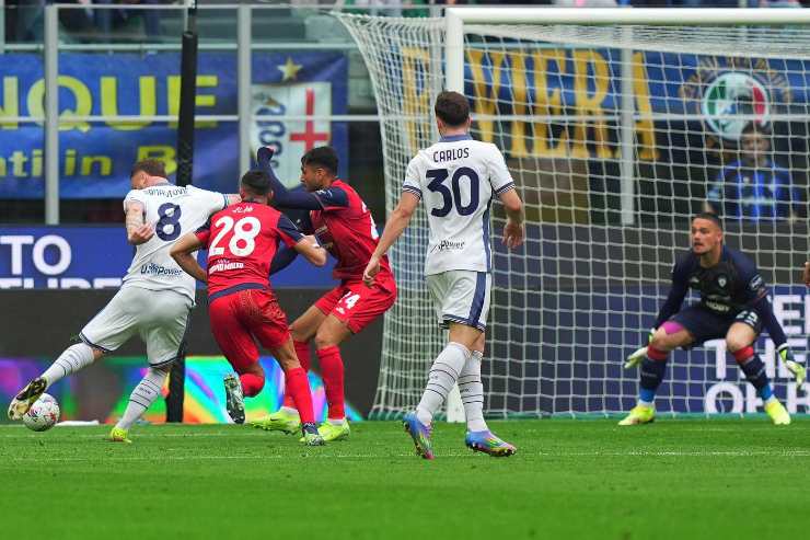 Marko Arnautovic realizza il gol dell'Inter