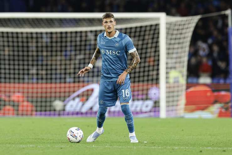 Rafa Marin palla al piede con il Napoli